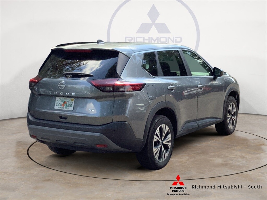 2023 Nissan Rogue SV photo 2