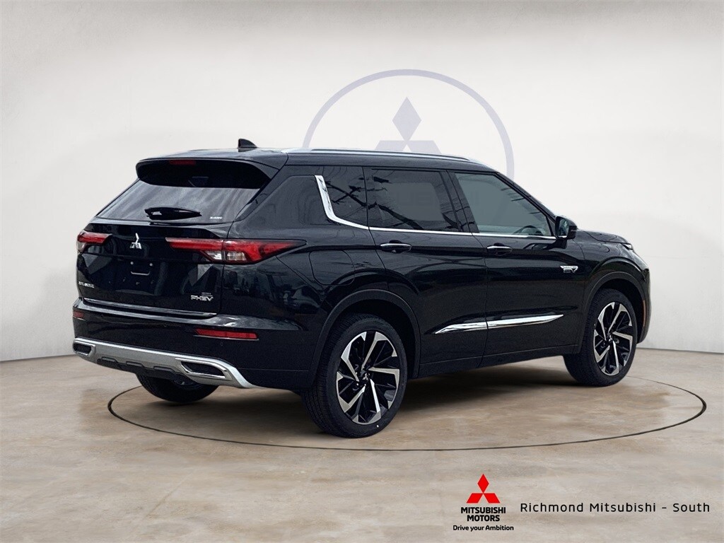 2025 Mitsubishi Outlander PHEV SEL photo 3