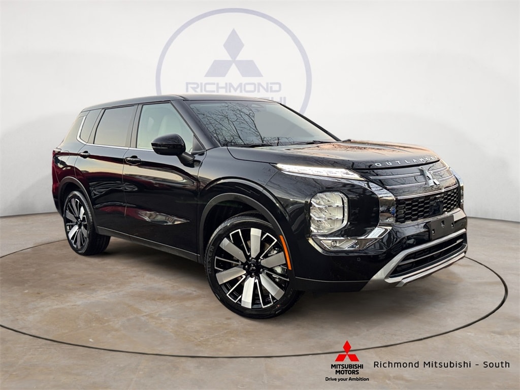 2026 Mitsubishi Outlander SE's photo