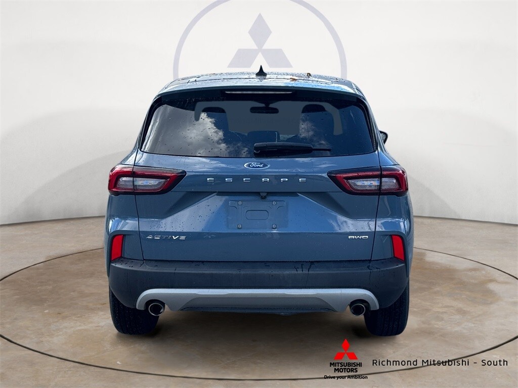 2024 Ford Escape Active photo 2