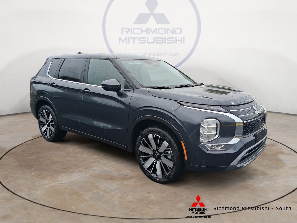 2026 Mitsubishi Outlander SE FWD's photo