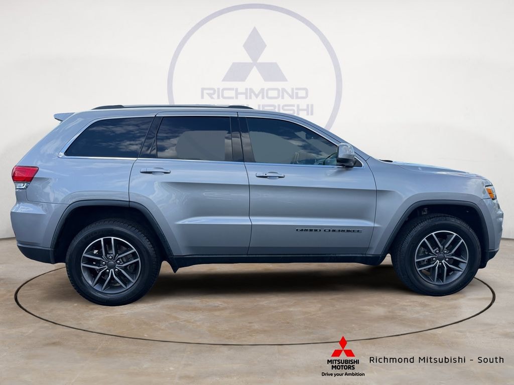 Used 2019 Jeep Grand Cherokee Laredo SUV