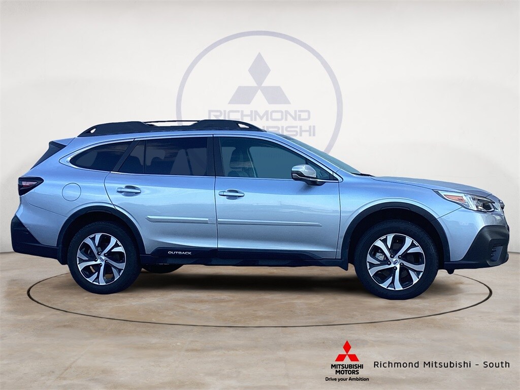 2022 Subaru Outback Limited photo 2