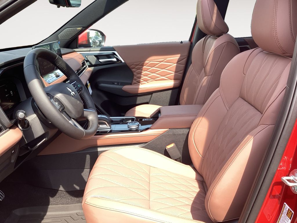 2025 Mitsubishi Outlander SEL - Photo 9