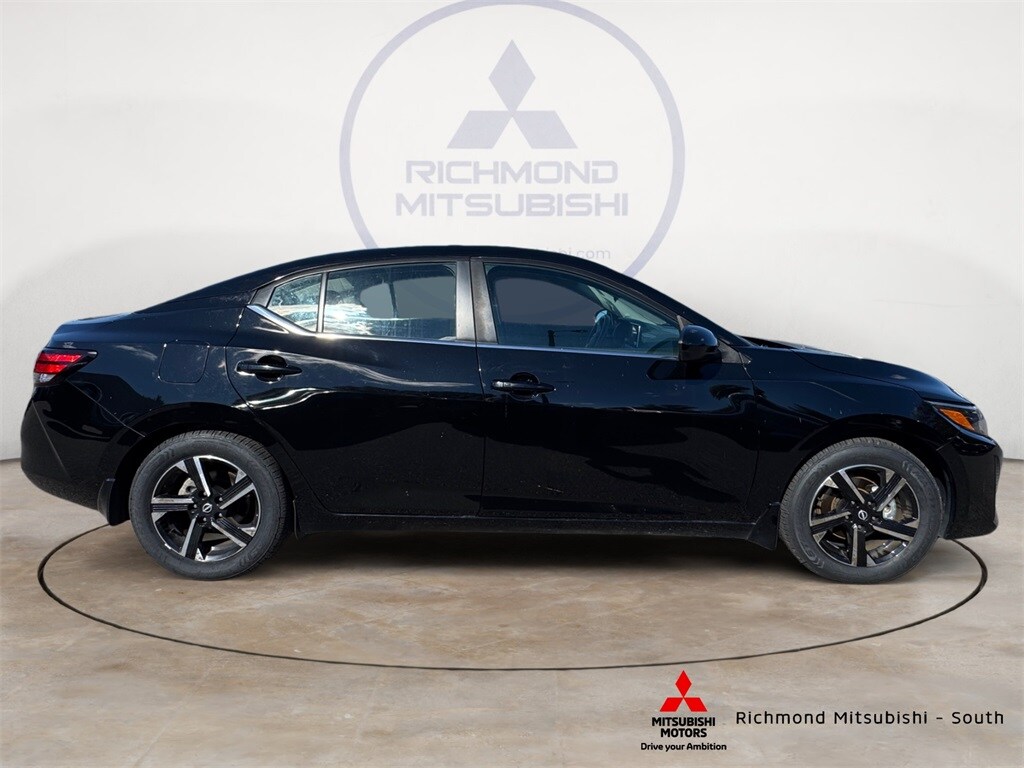 2024 Nissan Sentra SV photo 2