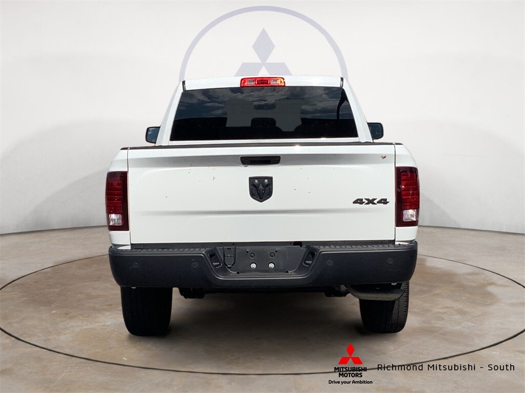 2022 Ram 1500 Classic Warlock SLT photo 4