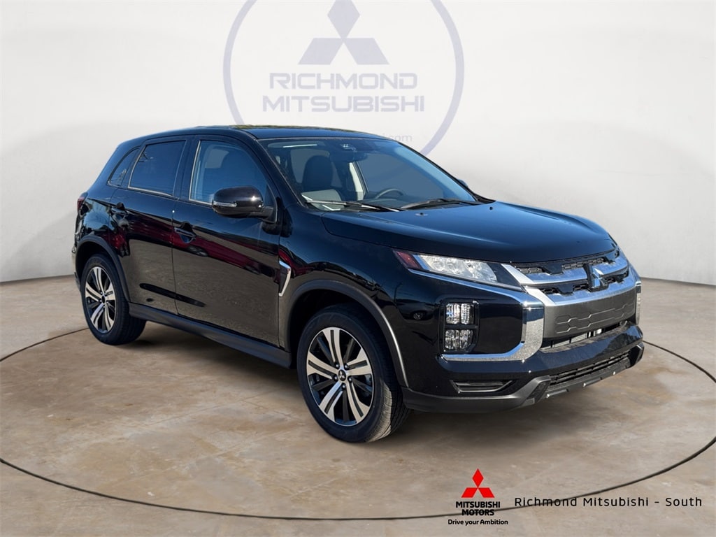2025 Mitsubishi Outlander Sport ES's photo