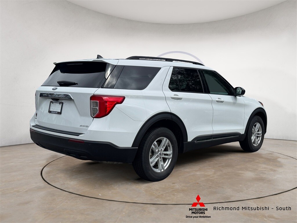 2022 Ford Explorer XLT photo 2
