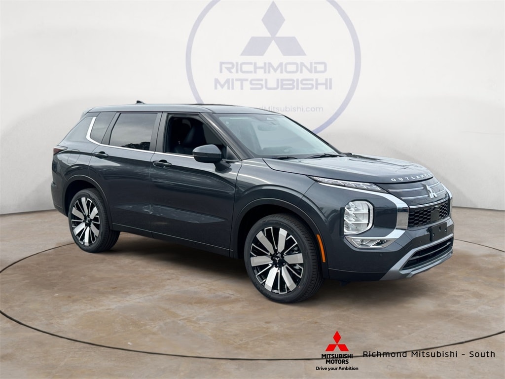 2025 Mitsubishi Outlander SE's photo