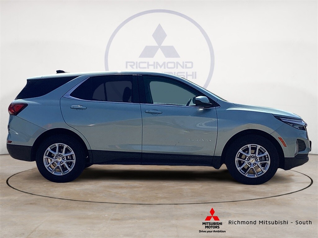 2022 Chevrolet Equinox photo 2