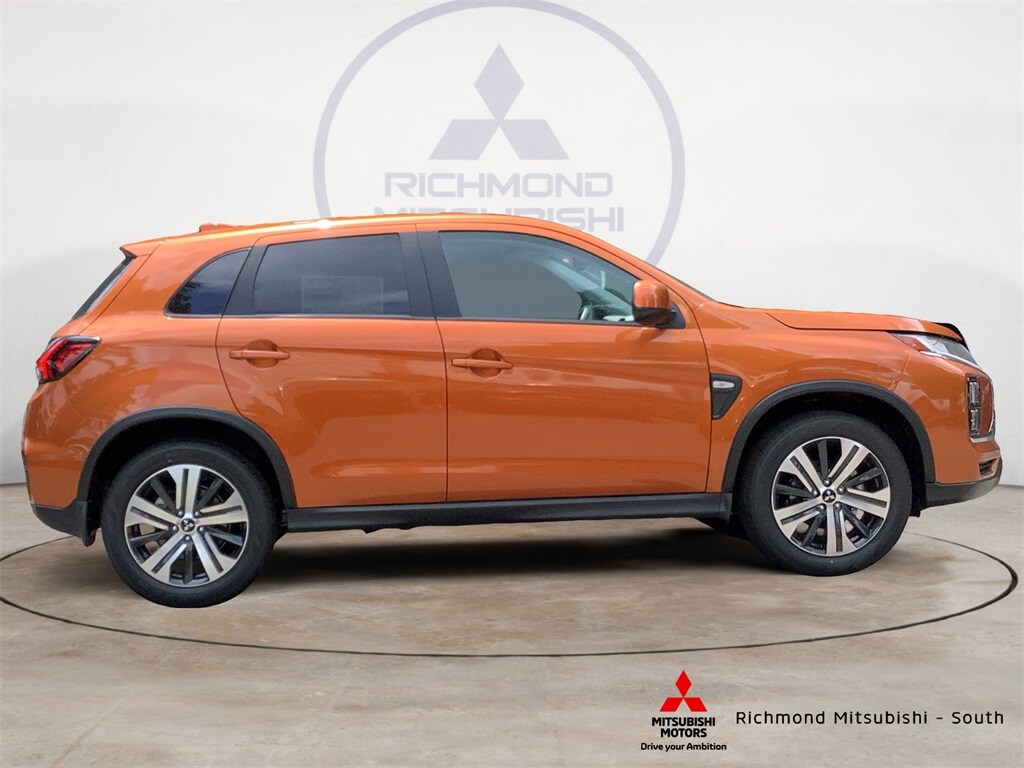 2025 Mitsubishi Outlander Sport ES SE LE photo 2