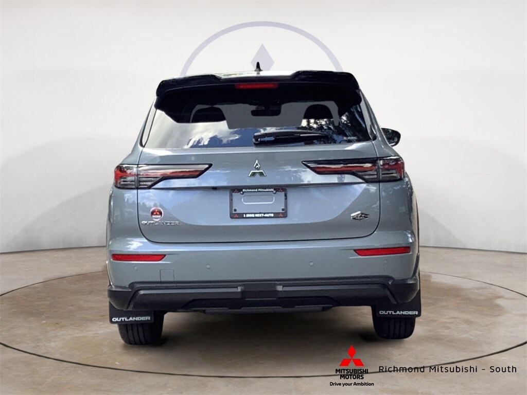 2025 Mitsubishi Outlander SE Ralliart photo 3