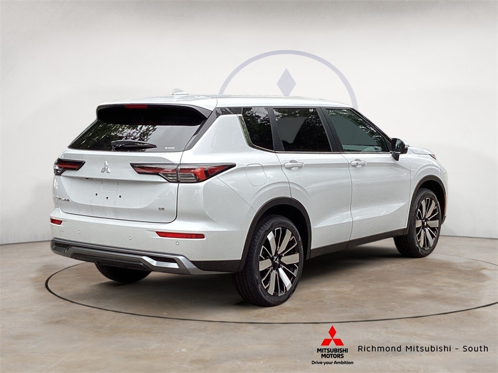 2025 Mitsubishi Outlander SE Ralliart photo 3