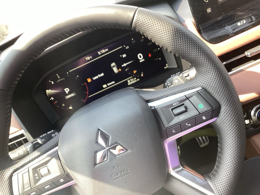 2025 Mitsubishi Outlander SEL - Photo 20