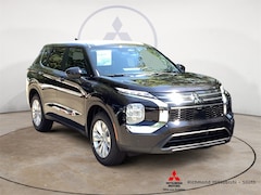 2025 Mitsubishi Outlander ES SUV