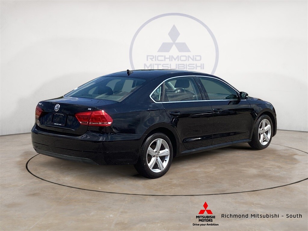 2013 Volkswagen Passat SE photo 3