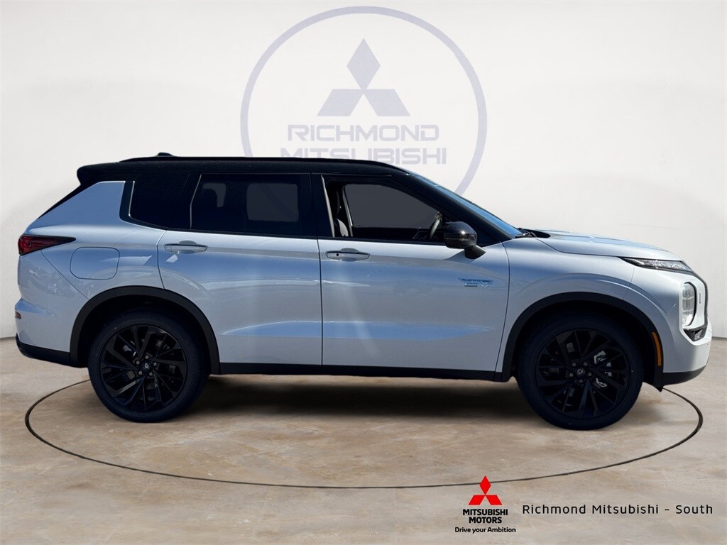 2025 Mitsubishi Outlander PHEV SEL Black Edition photo 2