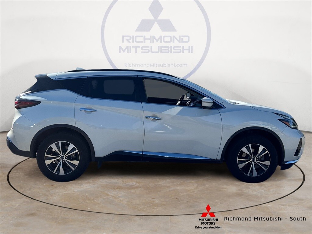 2023 Nissan Murano SV photo 2