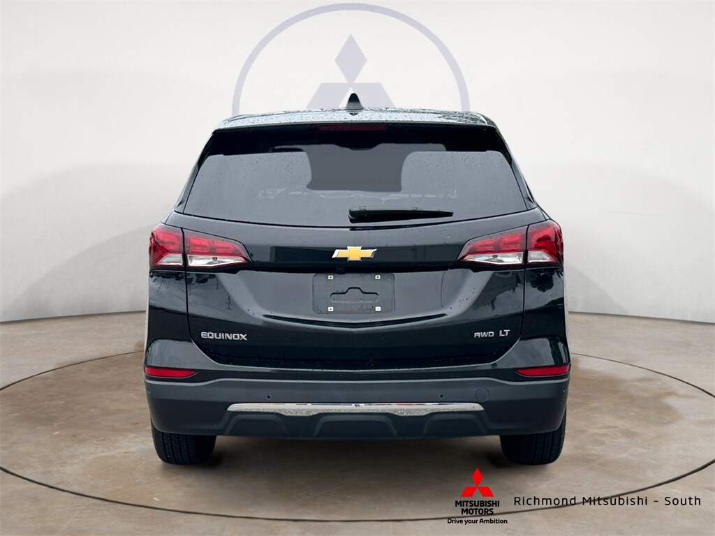 2023 Chevrolet Equinox LT photo 2