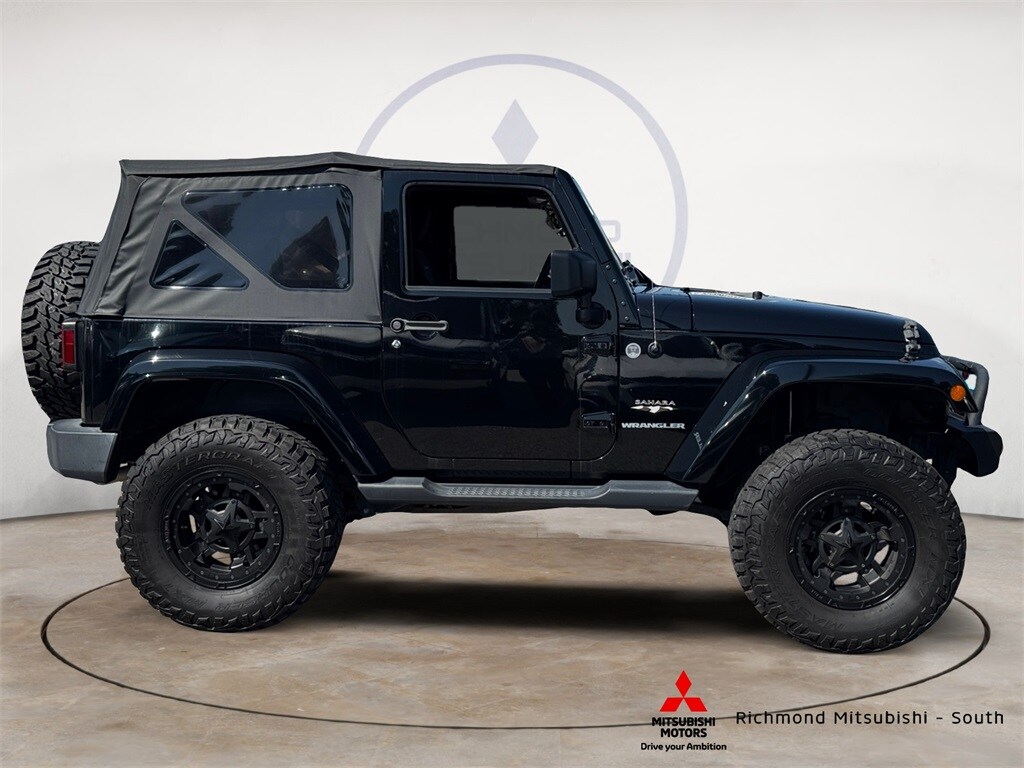 2017 Jeep Wrangler Sahara photo 2