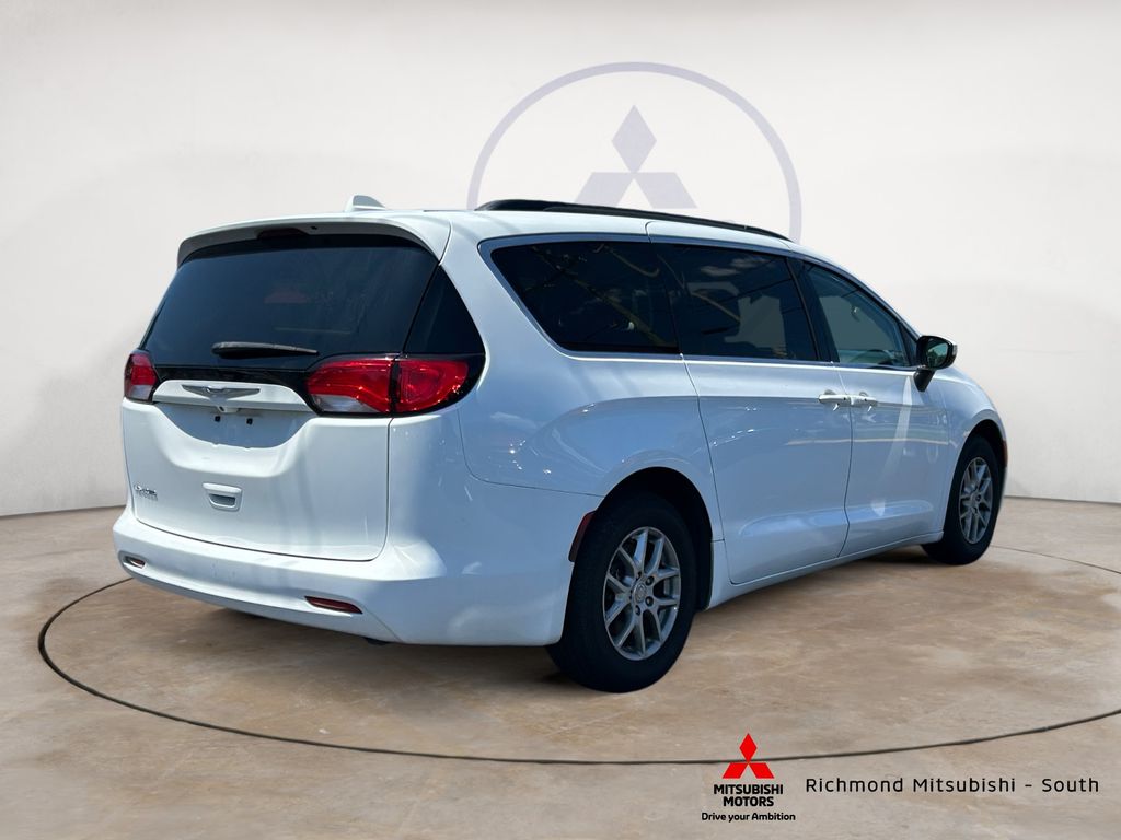 Used 2020 Chrysler Voyager LXI Van Passenger Van