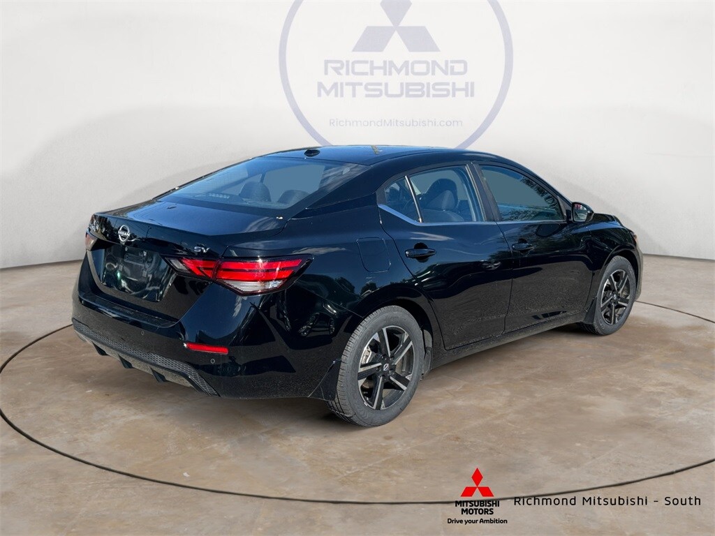 2024 Nissan Sentra SV photo 3