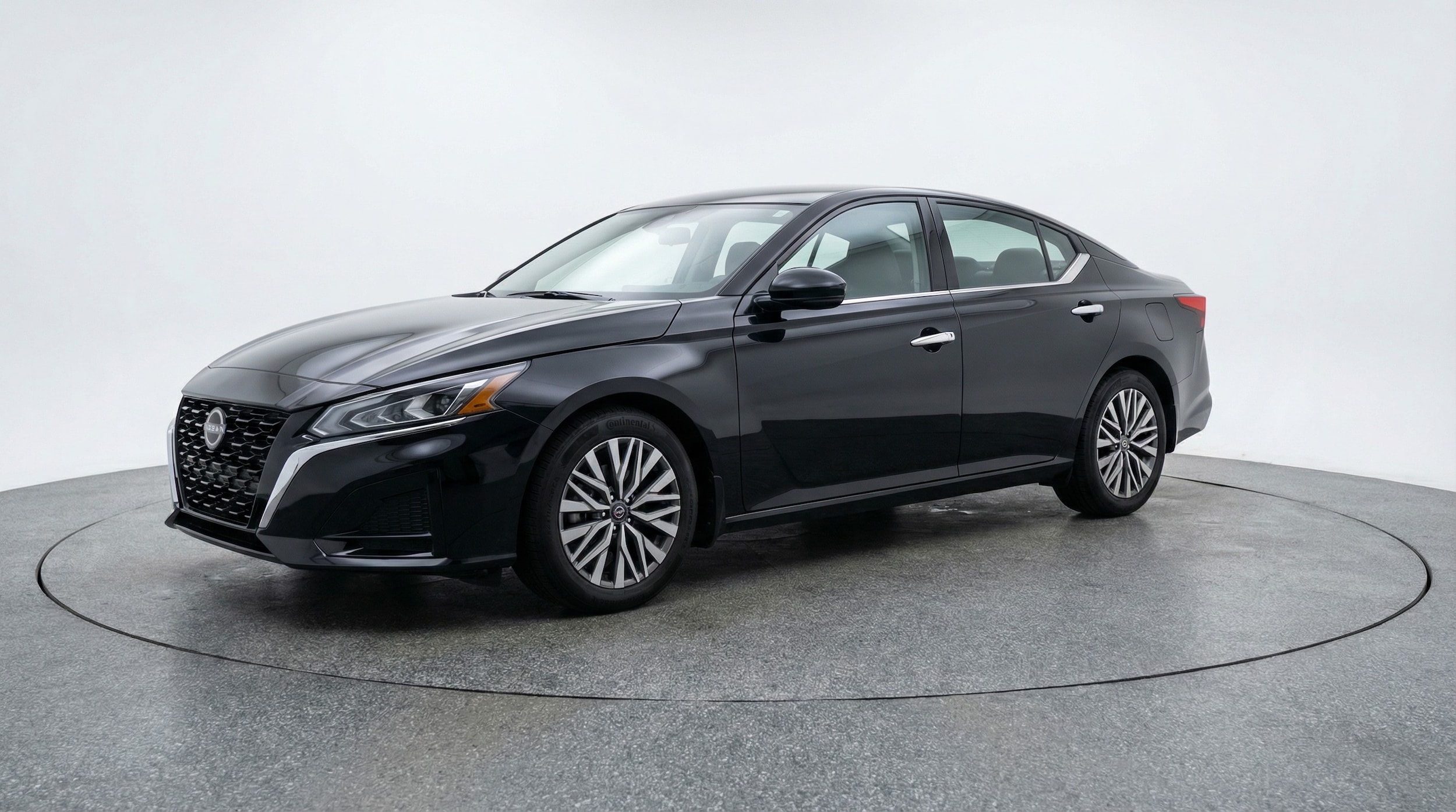 Thumbnail: 2025 Nissan Altima - 3