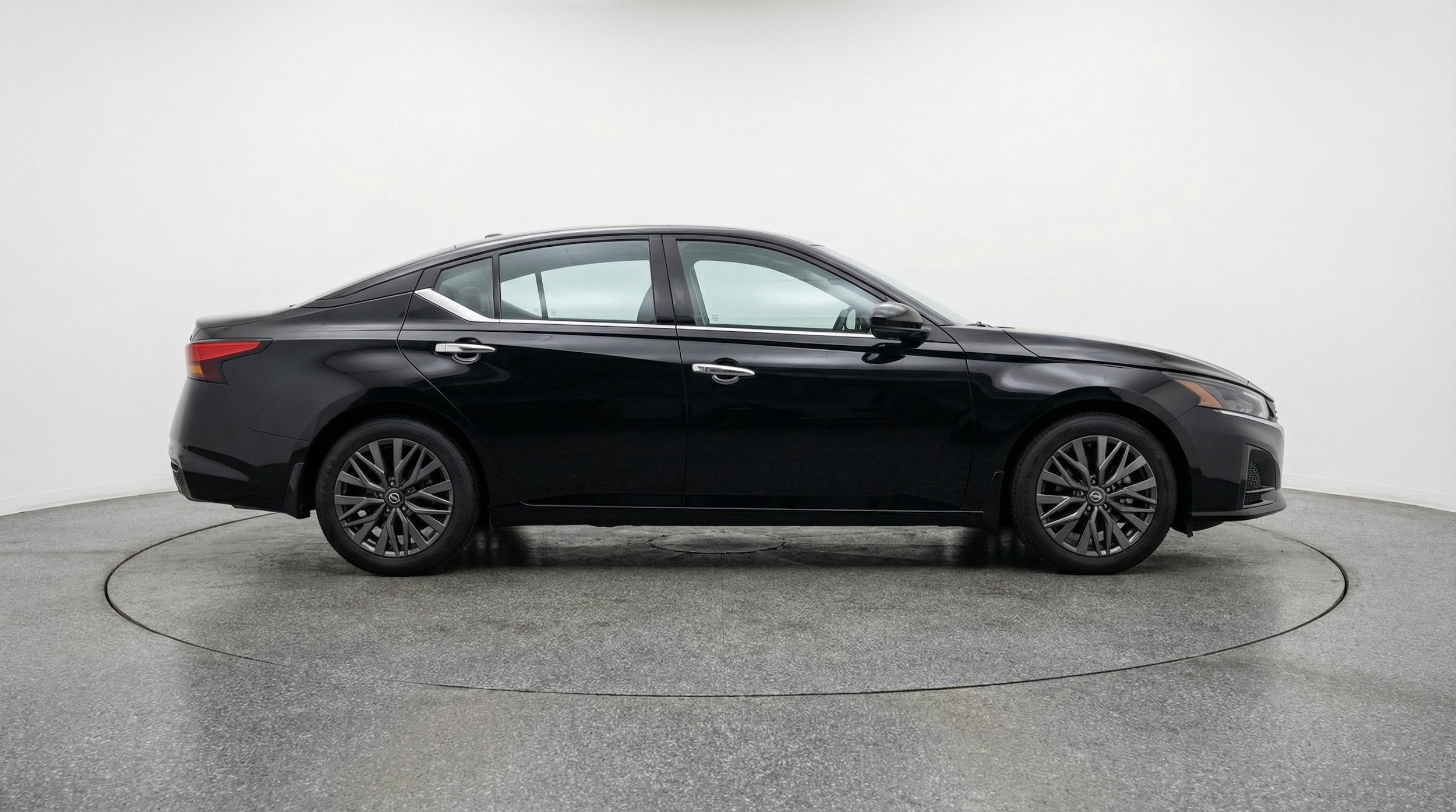 Thumbnail: 2025 Nissan Altima - 8