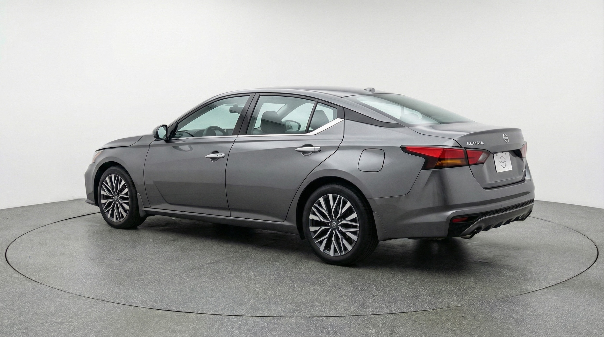 Thumbnail: 2025 Nissan Altima - 5