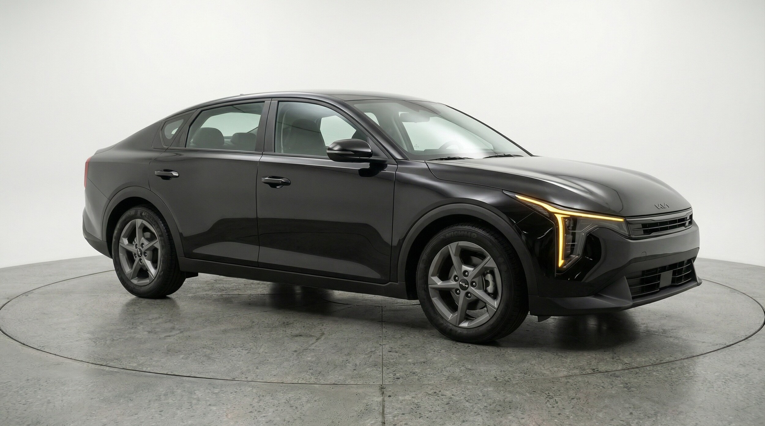 Thumbnail: 2025 Kia K4 - 1