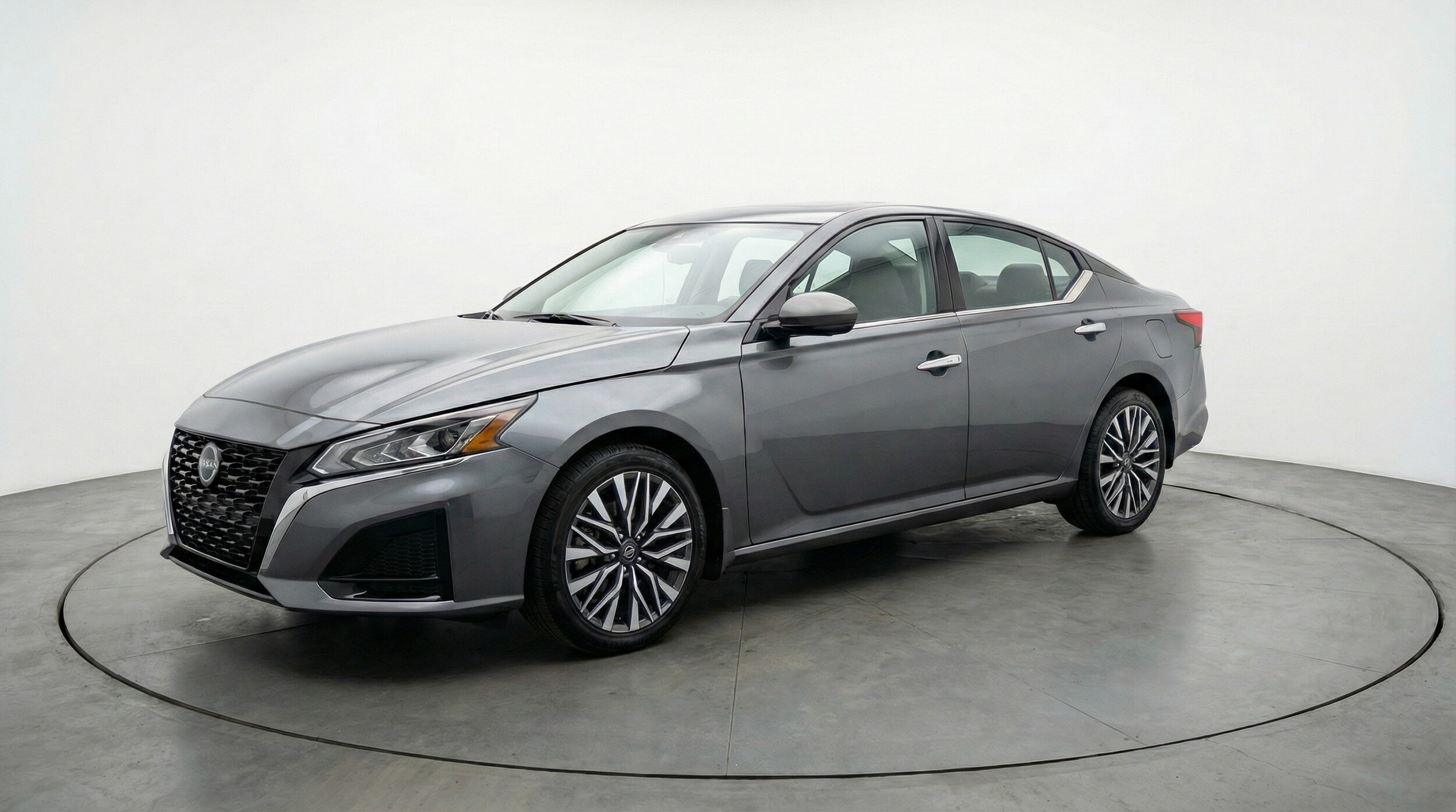 Thumbnail: 2025 Nissan Altima - 3