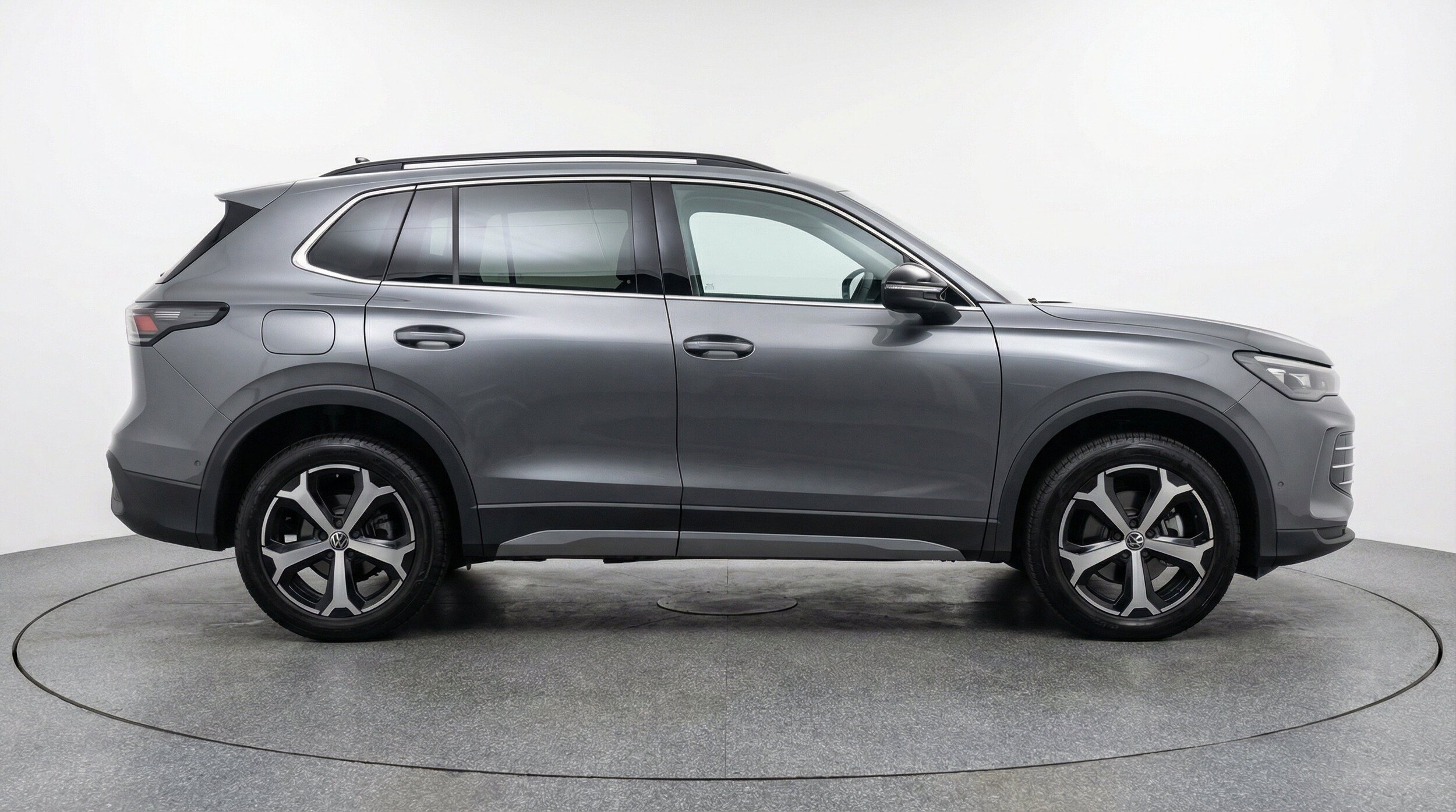 Thumbnail: 2026 Volkswagen Tiguan - 10