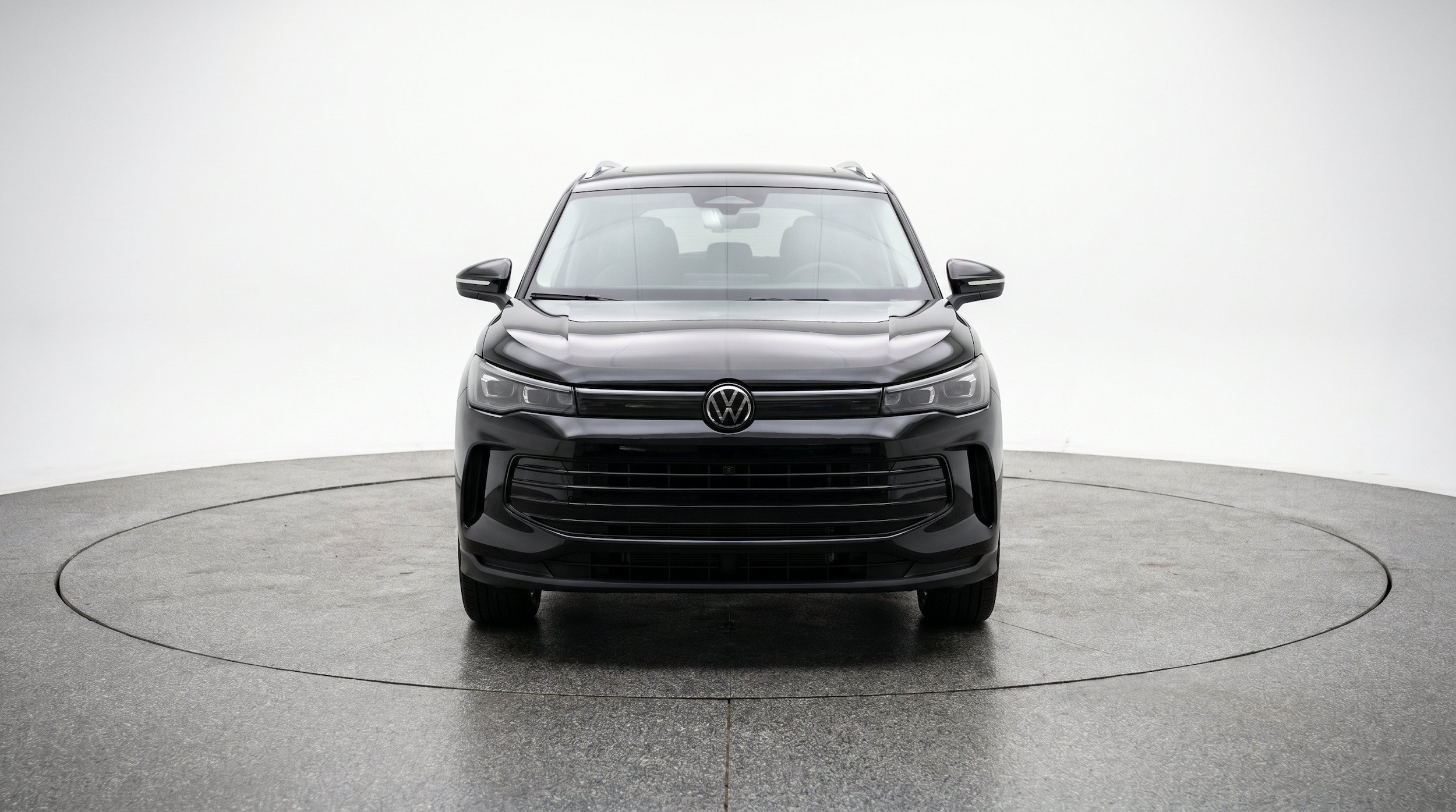 Thumbnail: 2026 Volkswagen Tiguan - 2