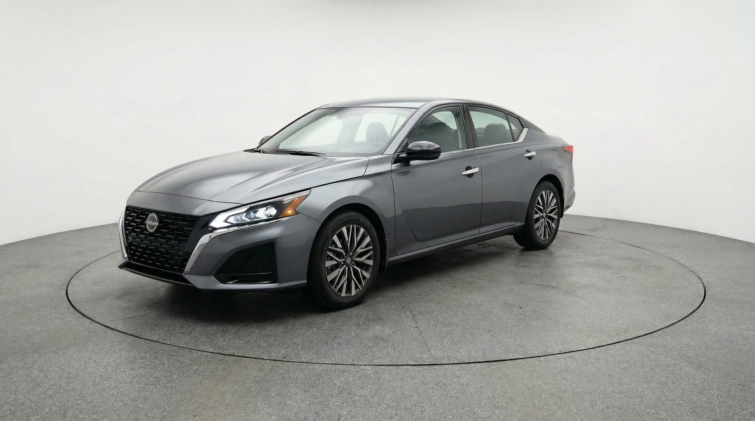 Thumbnail: 2025 Nissan Altima - 3