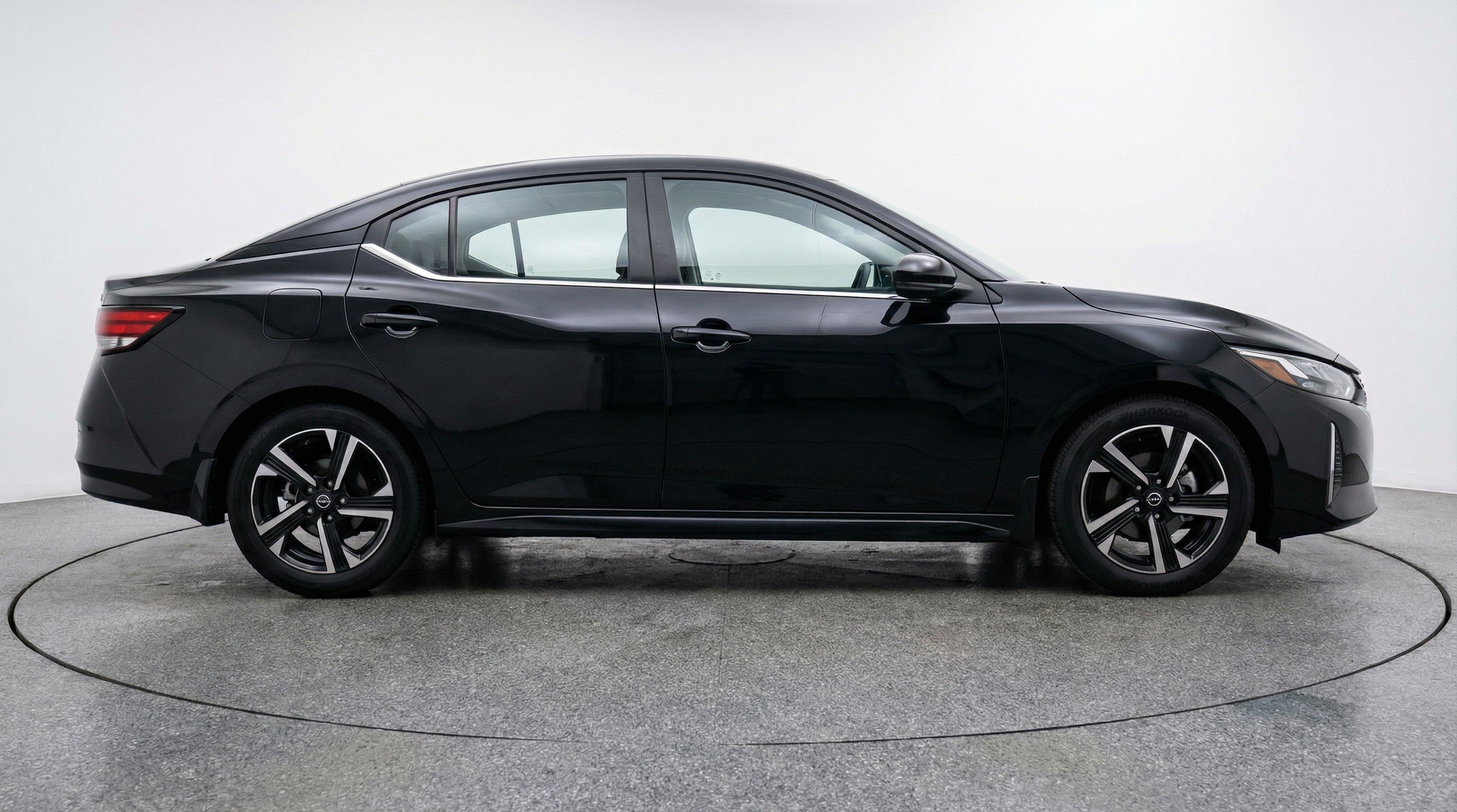 Thumbnail: 2025 Nissan Sentra - 11