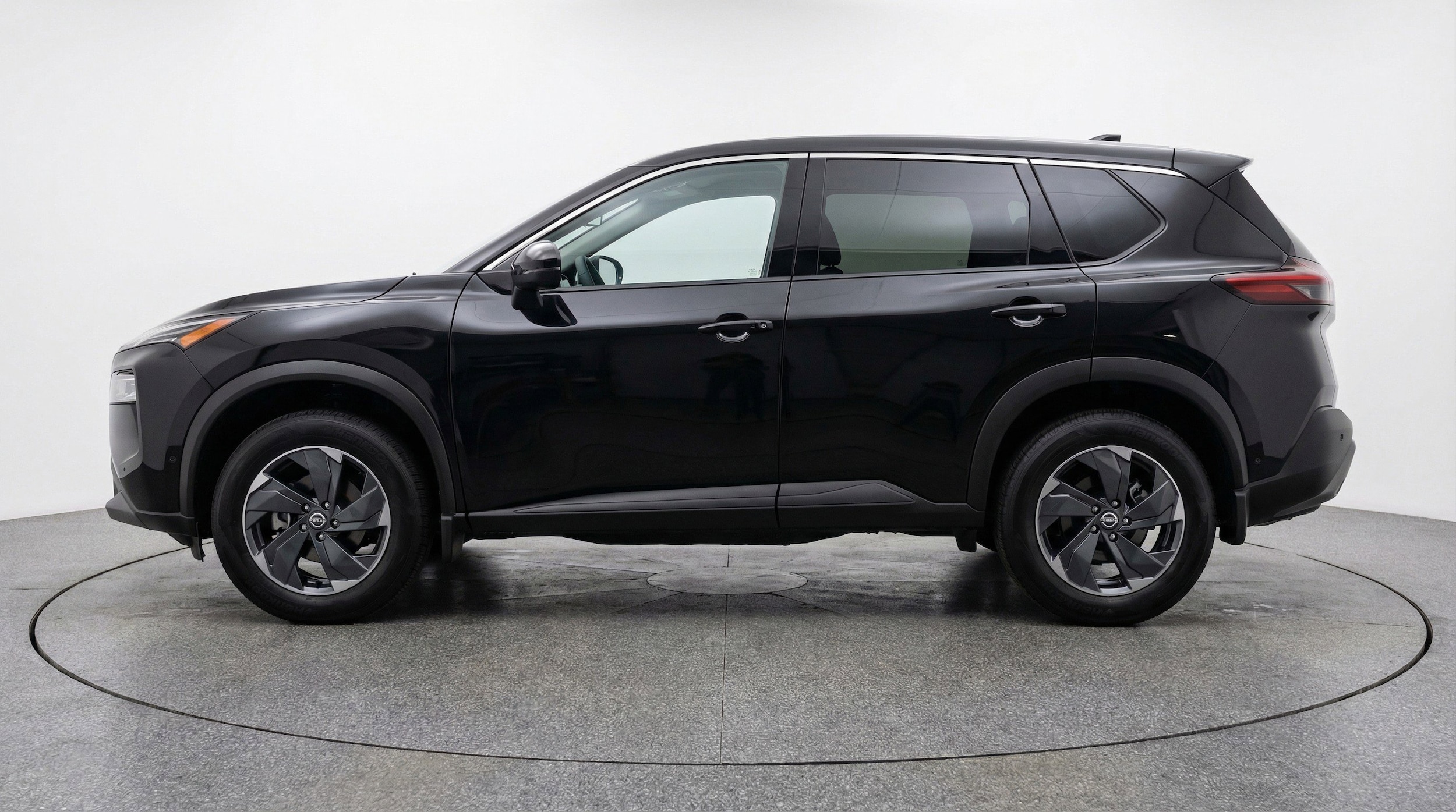 Thumbnail: 2025 Nissan Rogue - 5