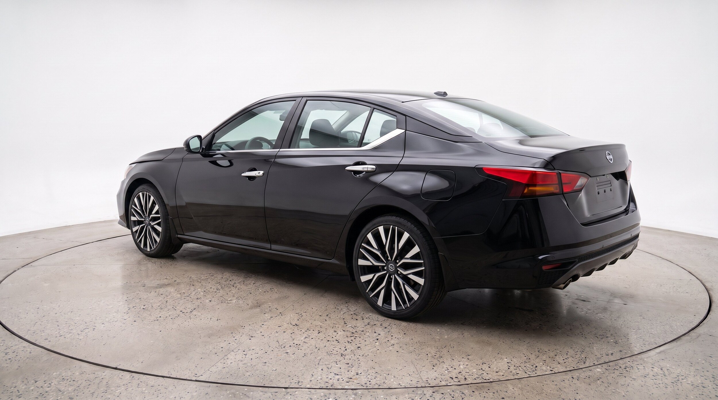 Thumbnail: 2025 Nissan Altima - 6