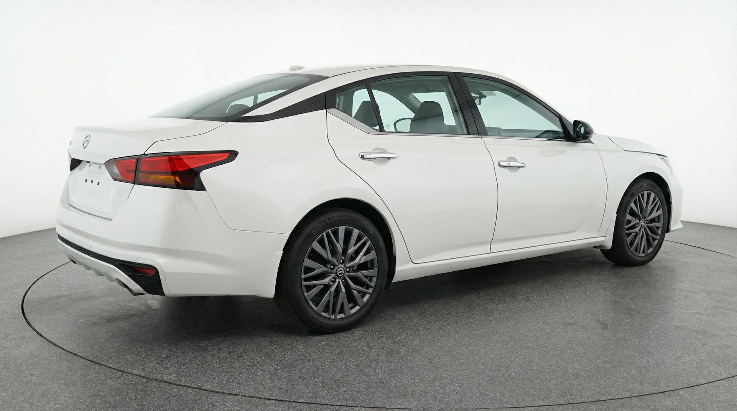 Thumbnail: 2025 Nissan Altima - 9