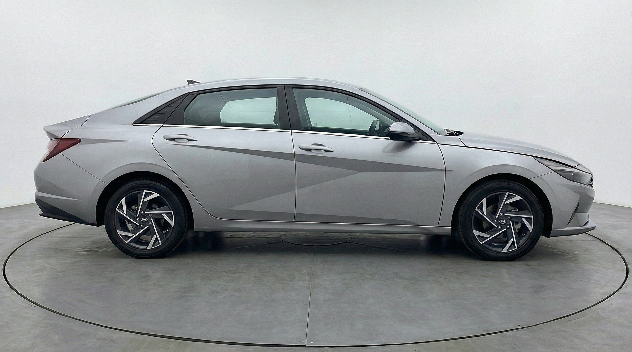Thumbnail: 2025 Hyundai Elantra - 10