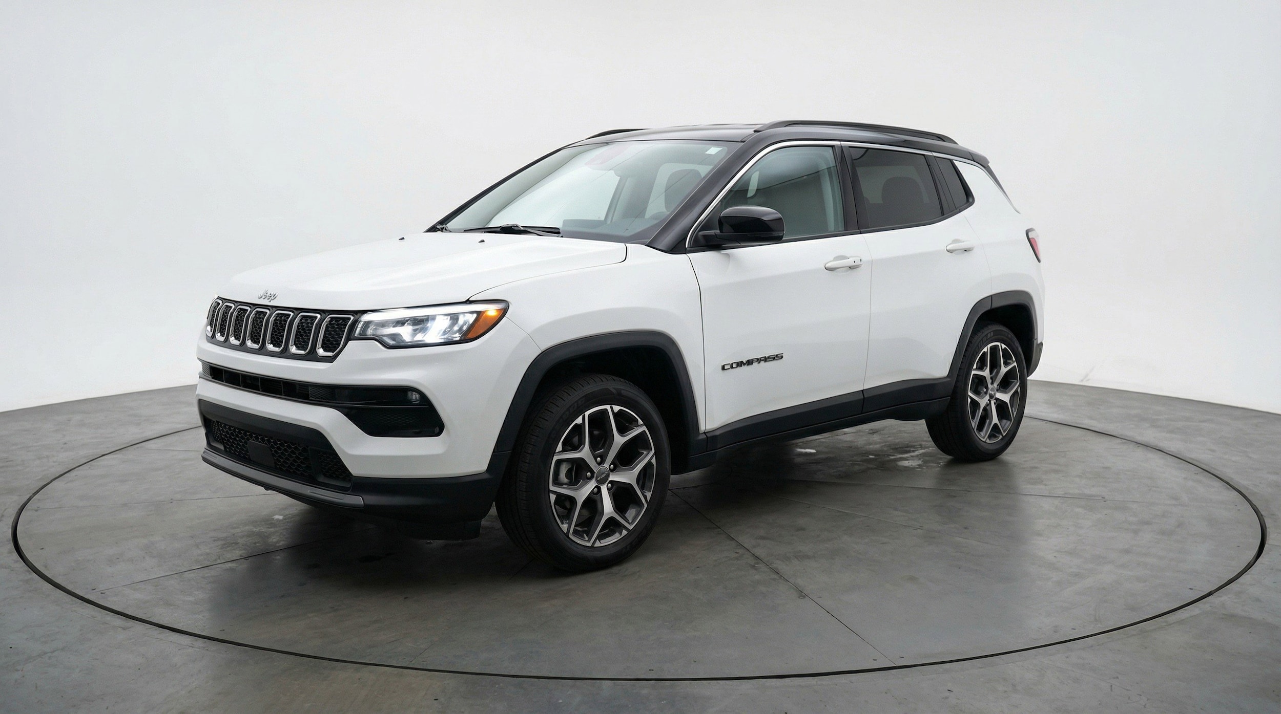 Thumbnail: 2025 Jeep Compass - 3