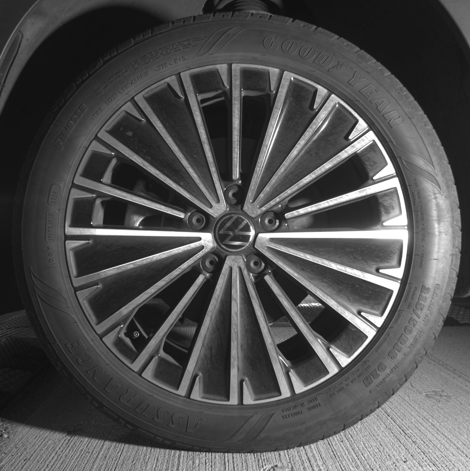 Thumbnail: 2025 Volkswagen Taos - 9