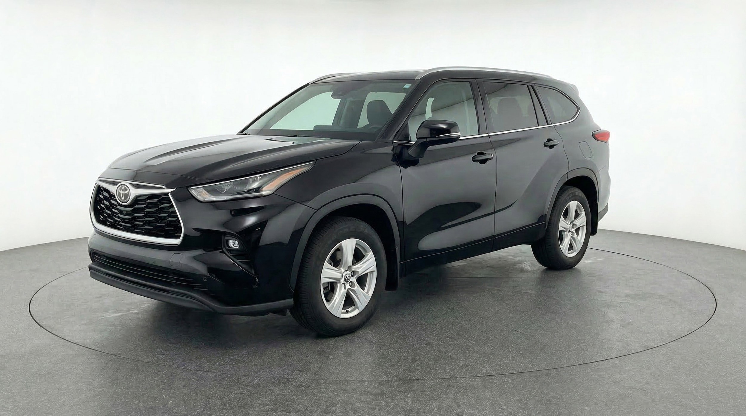 Thumbnail: 2025 Toyota Highlander - 3