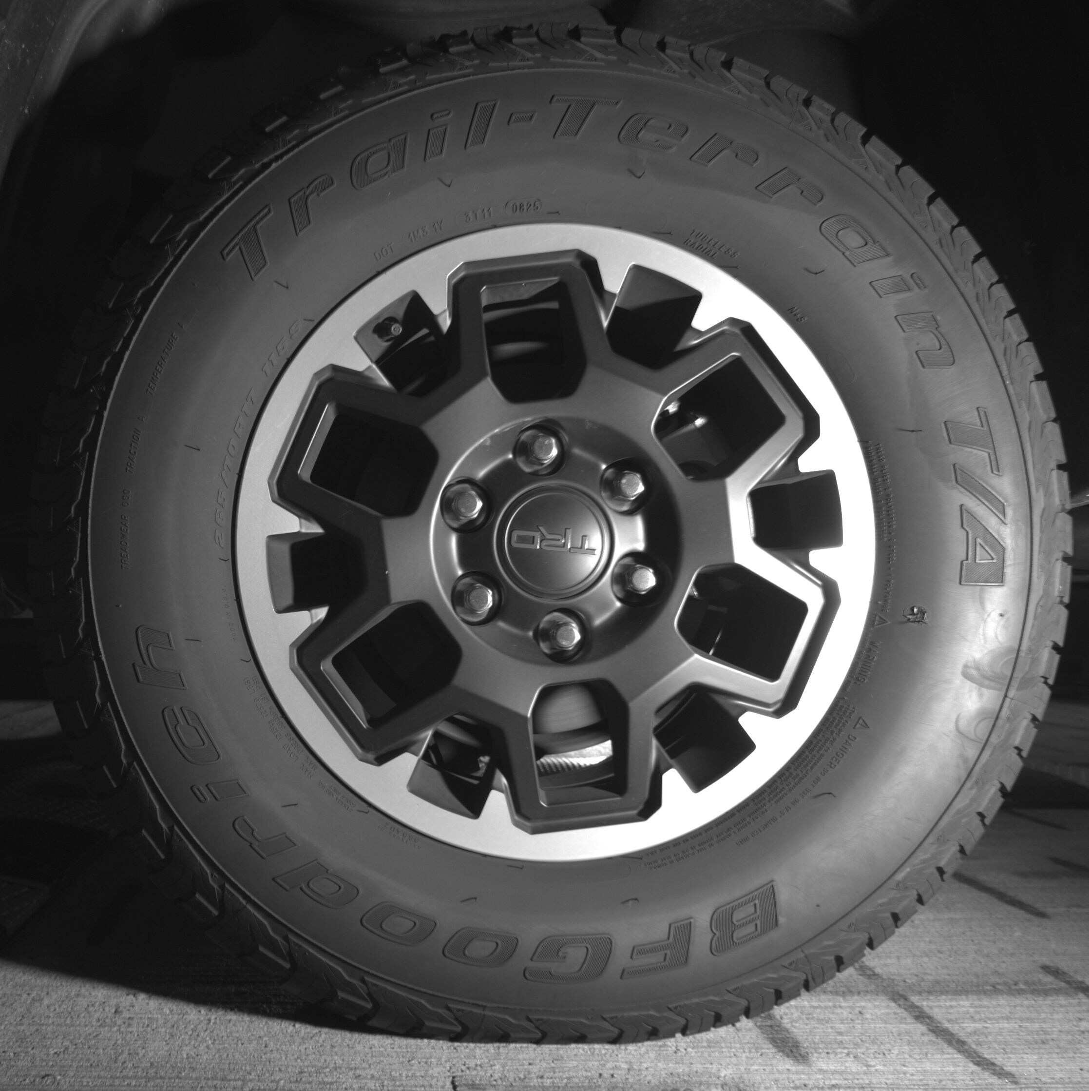 Thumbnail: 2025 Toyota Tacoma - 11