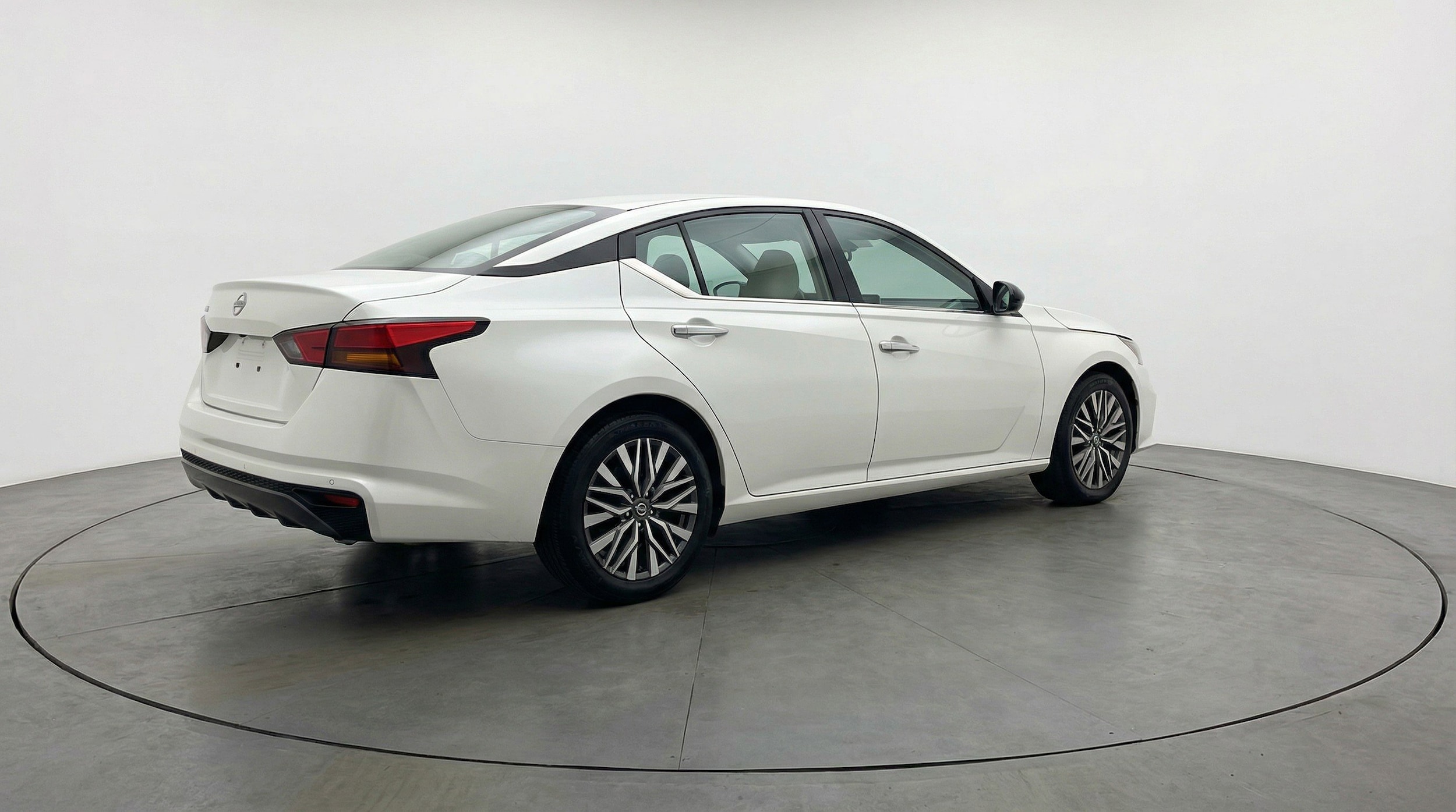 Thumbnail: 2025 Nissan Altima - 9
