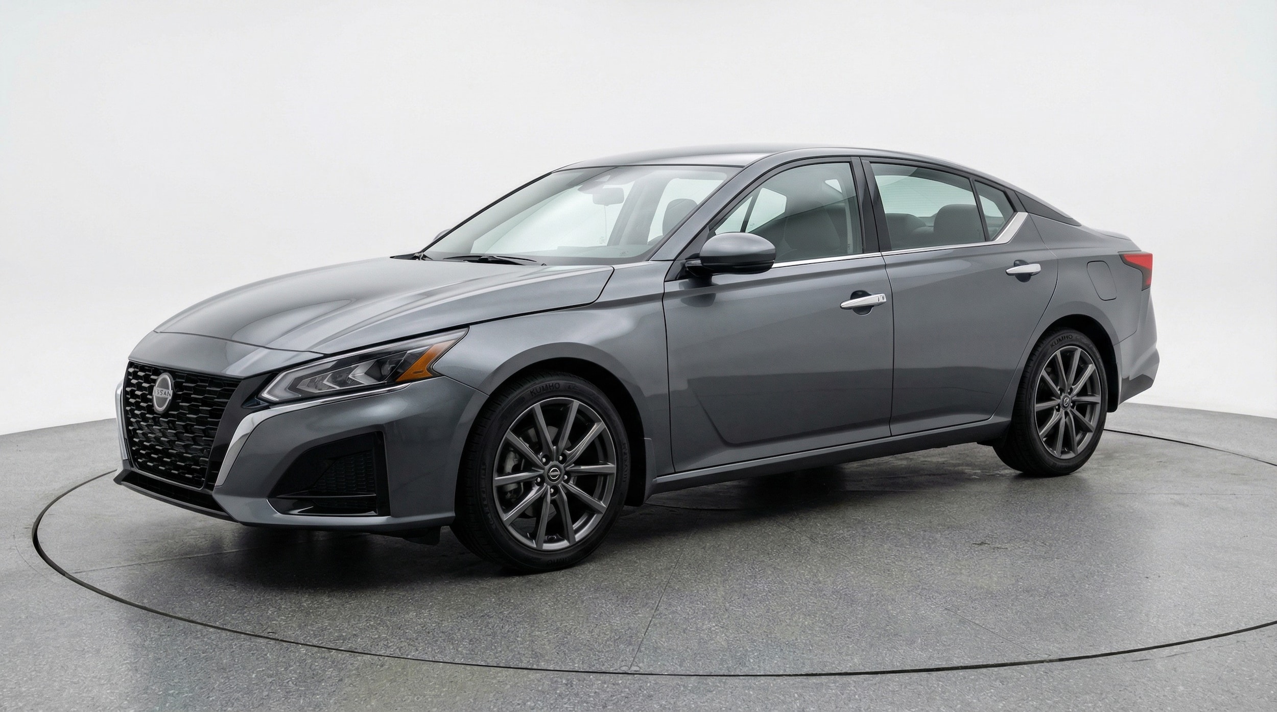 Thumbnail: 2025 Nissan Altima - 3