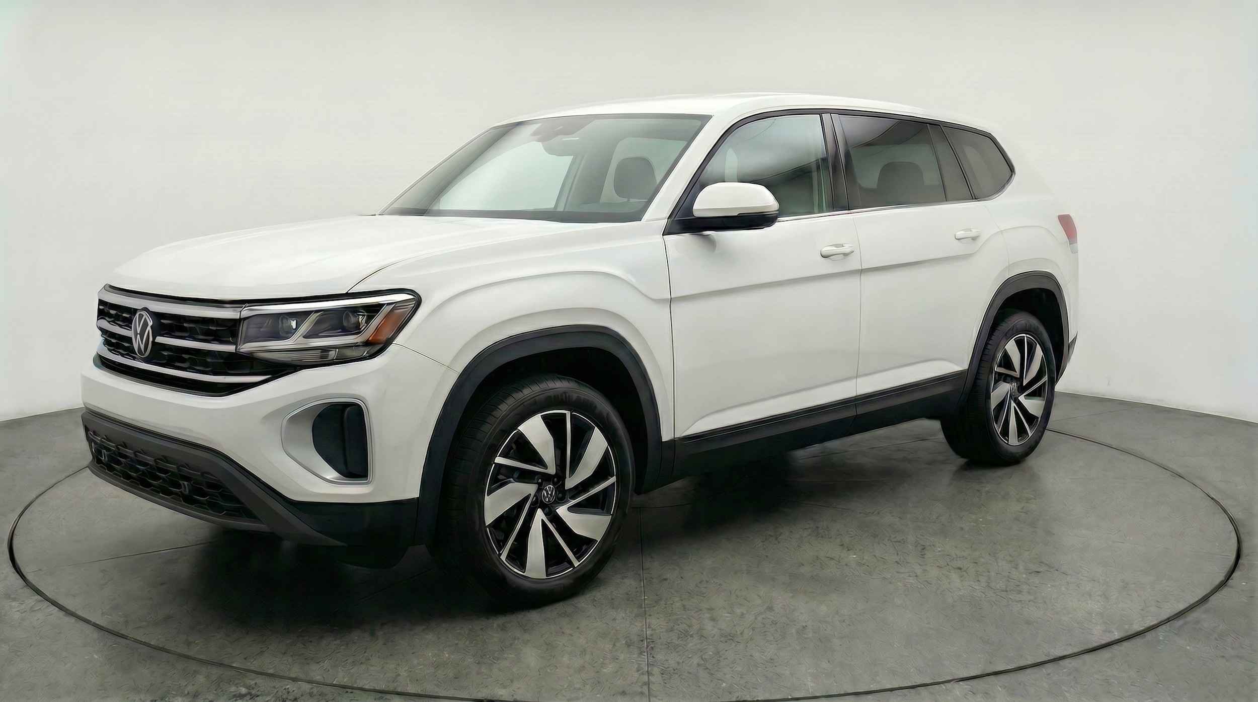 Thumbnail: 2026 Volkswagen Atlas - 3