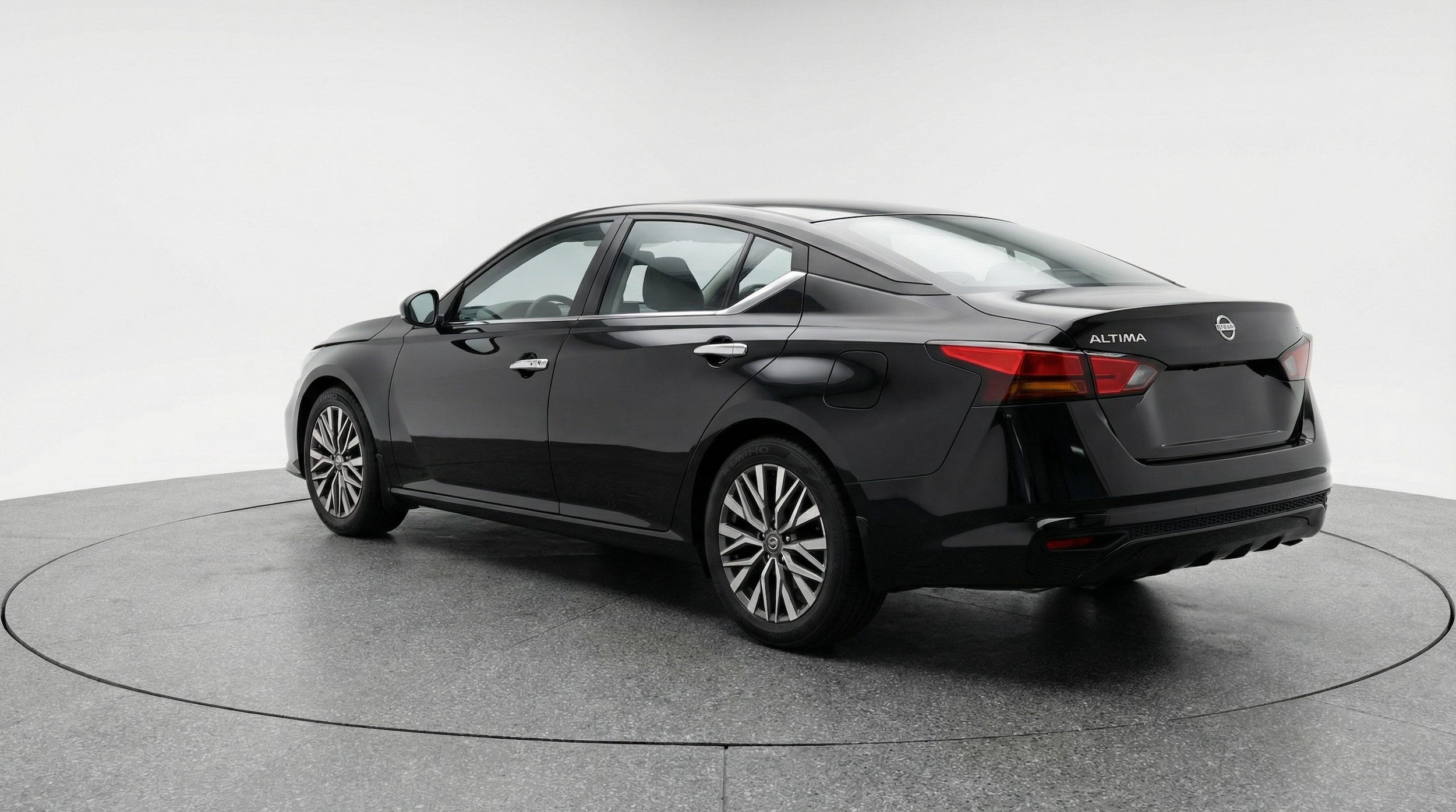 Thumbnail: 2025 Nissan Altima - 5