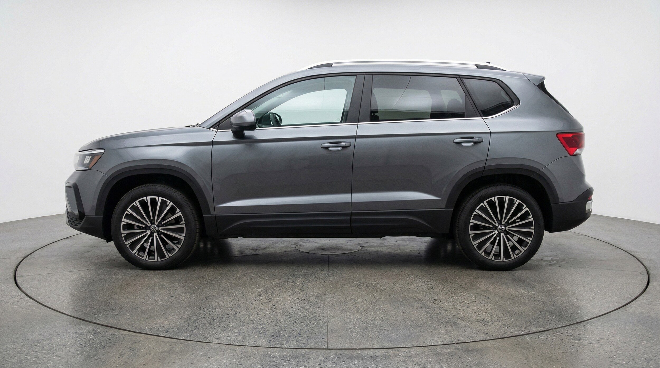 Thumbnail: 2025 Volkswagen Taos - 5