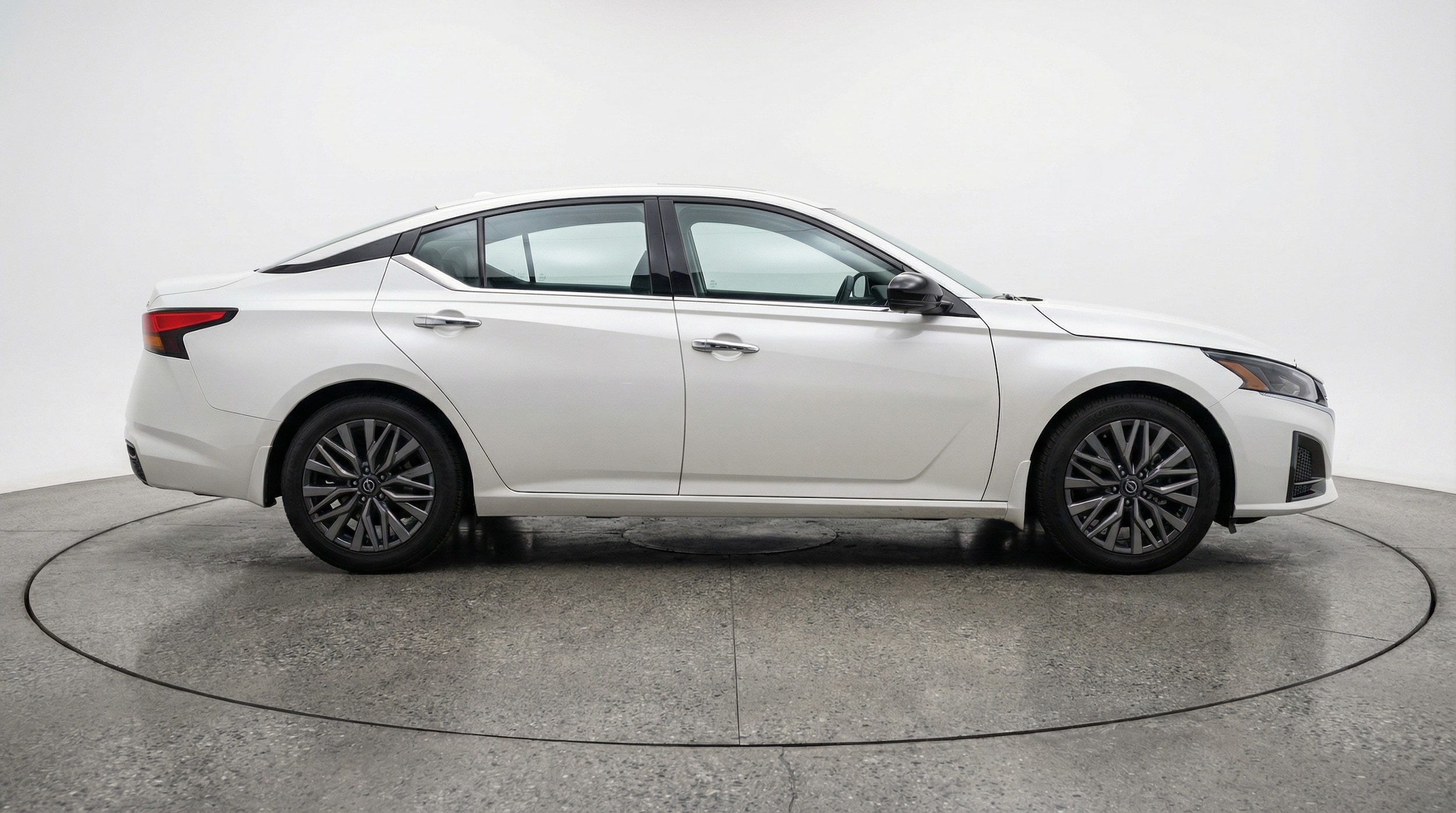 Thumbnail: 2025 Nissan Altima - 8