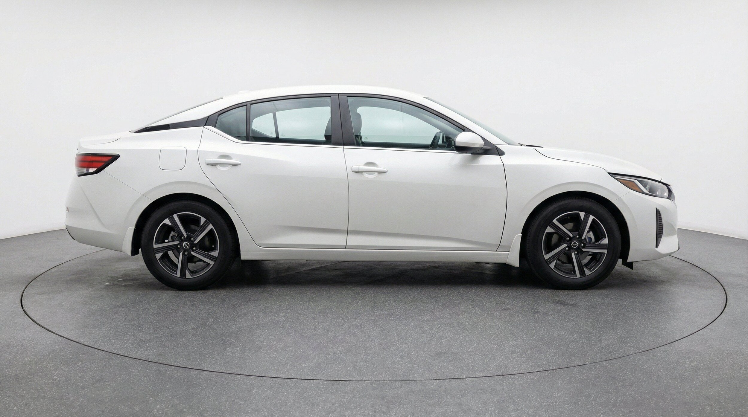 Thumbnail: 2025 Nissan Sentra - 11